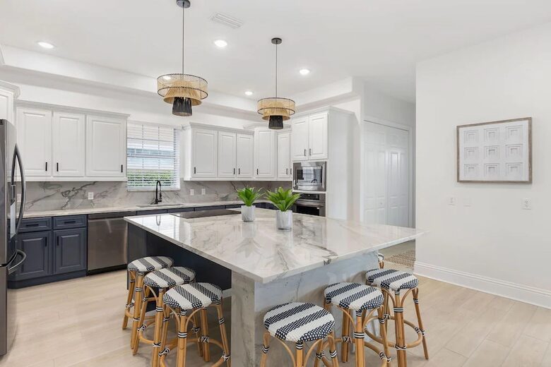 Luxury Reunion Resort Gathering Villa - Kissimmee, Florida