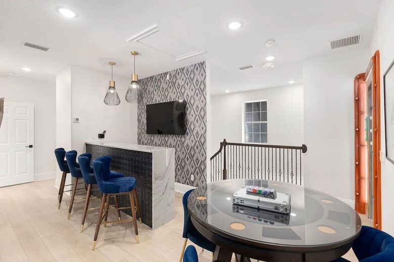 Luxury Reunion Resort Gathering Villa - Kissimmee, Florida