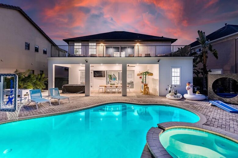 Luxury Reunion Resort Gathering Villa - Kissimmee, Florida