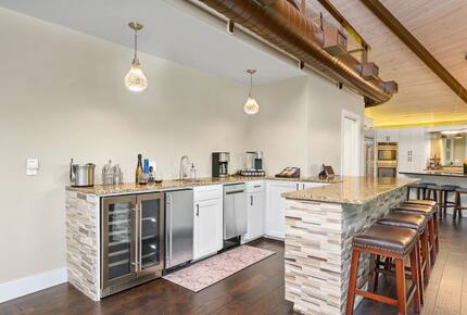 Cyan Dreams Lake House - Burnet, Texas