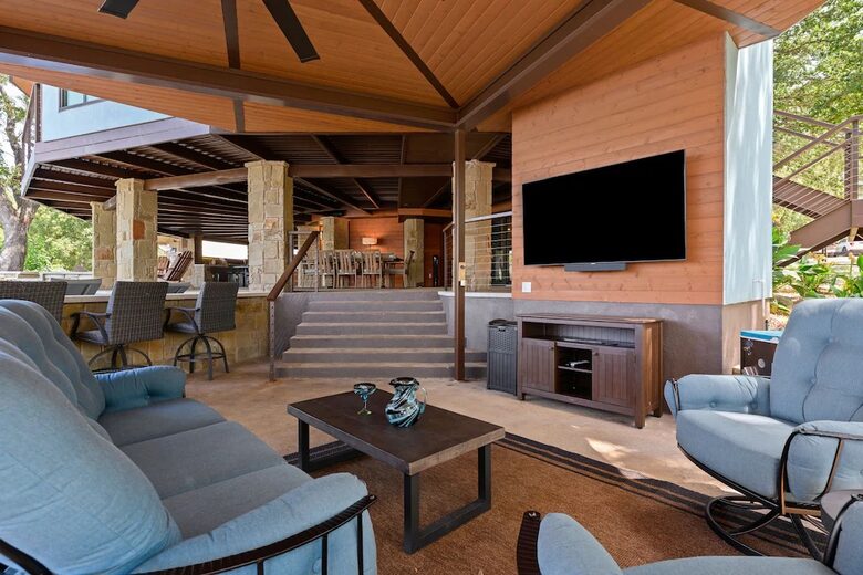 Cyan Dreams Lake House - Burnet, Texas