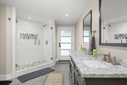 Cyan Dreams Lake House - Burnet, Texas