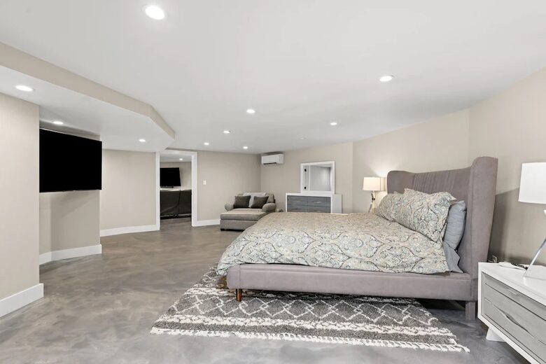 Cyan Dreams Lake House - Burnet, Texas