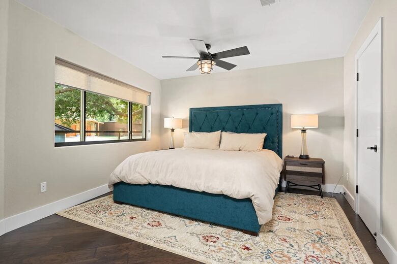 Cyan Dreams Lake House - Burnet, Texas