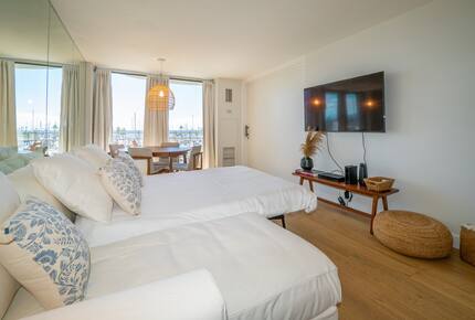 Ilikai Marina Condo - Honolulu, Hawaii