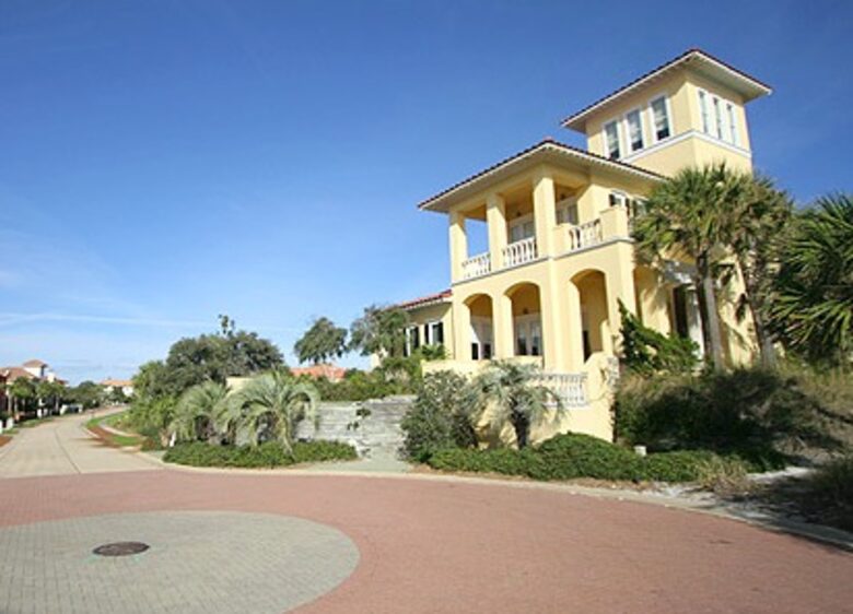 Magnificent Chateau Cheri - 60 Steps to the Beach! - Miramar Beach, Florida