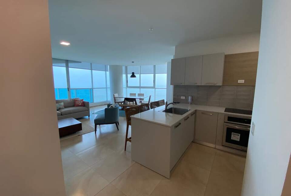 Royal Palm Oceanfront Penthouse - Nueva Gorgona, Panama