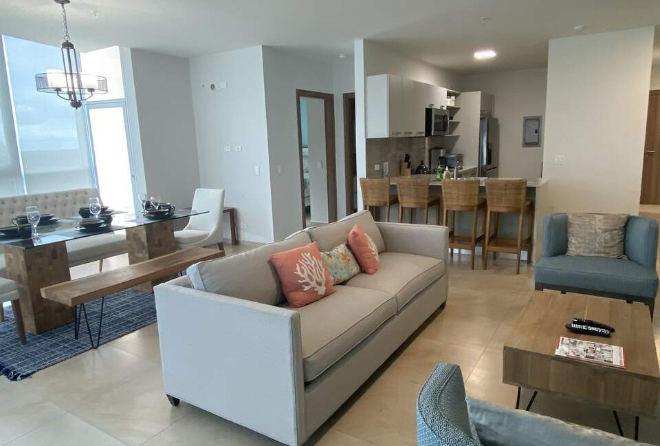 Royal Palm Oceanfront Penthouse - Nueva Gorgona, Panama