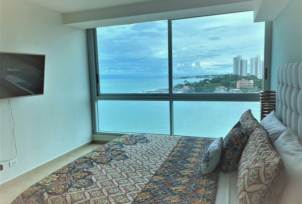 Royal Palm Oceanfront Penthouse - Nueva Gorgona, Panama