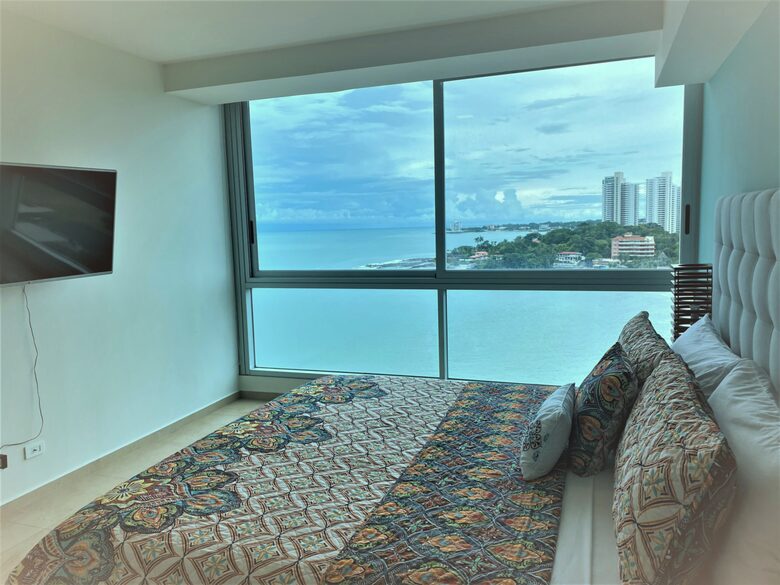 Royal Palm Oceanfront Penthouse - Nueva Gorgona, Panama