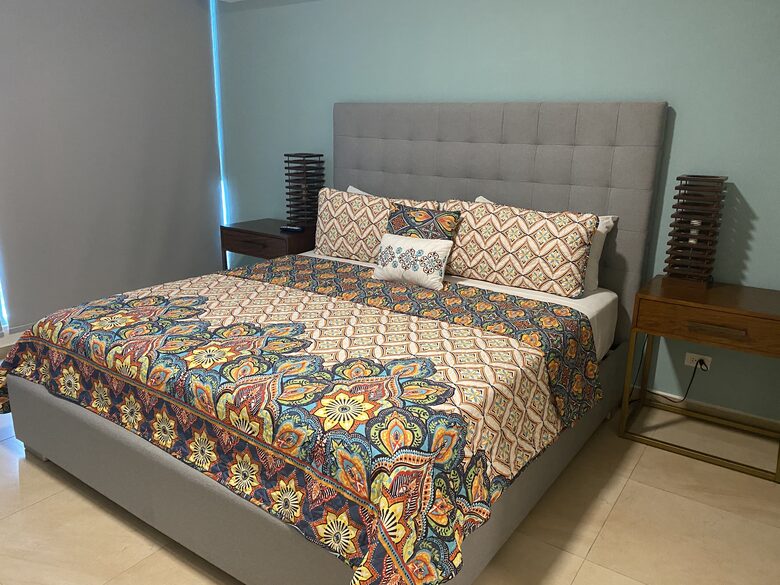 Royal Palm Oceanfront Penthouse - Nueva Gorgona, Panama