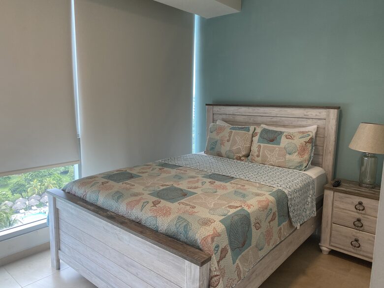 Royal Palm Oceanfront Penthouse - Nueva Gorgona, Panama