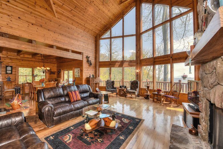 Dancing Wolf Lodge - Maggie Valley, North Carolina