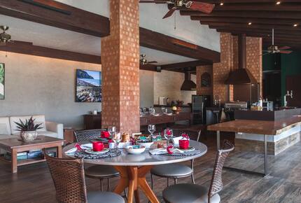 Stunning Lakefront Escarpas do Lago - Capitólio, Brazil