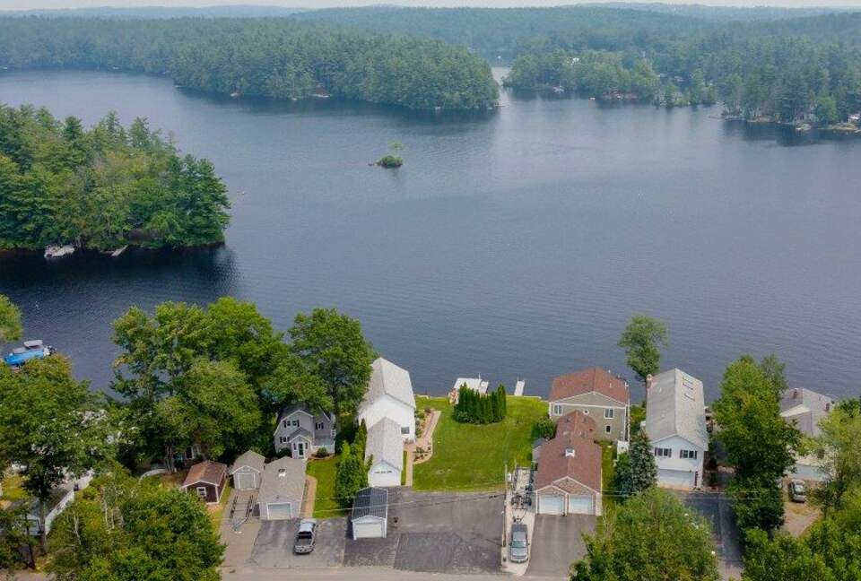 Luxury Lakeside Oasis - Derry, New Hampshire