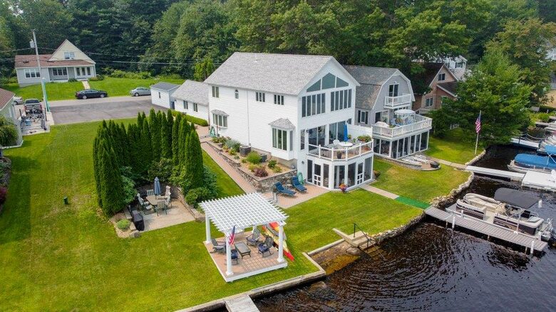 Luxury Lakeside Oasis - Derry, New Hampshire