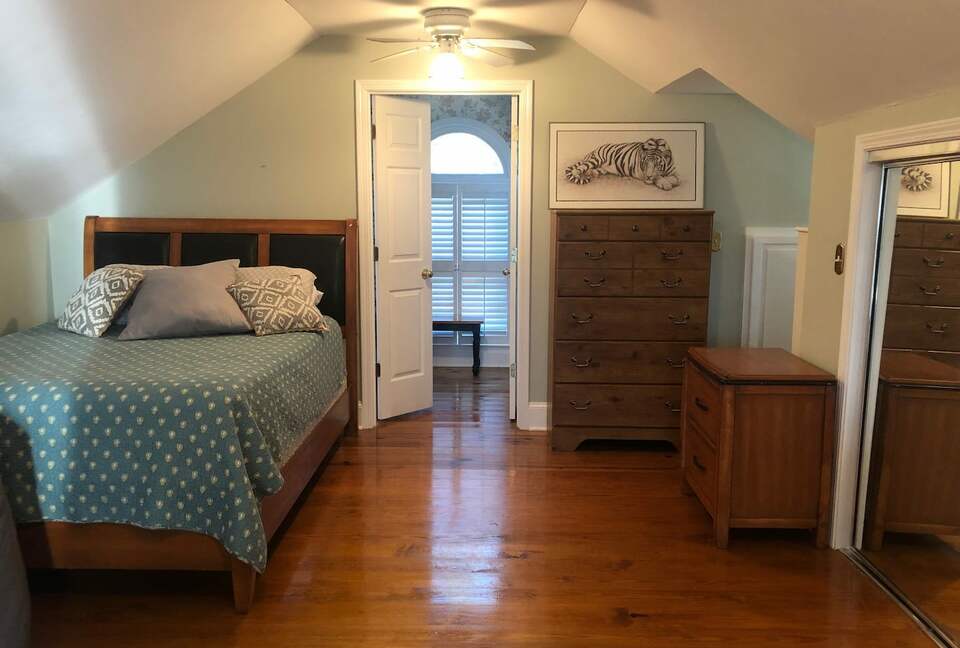 Luxurious Lake Lanier Compound - Flowery Branch, Georgia