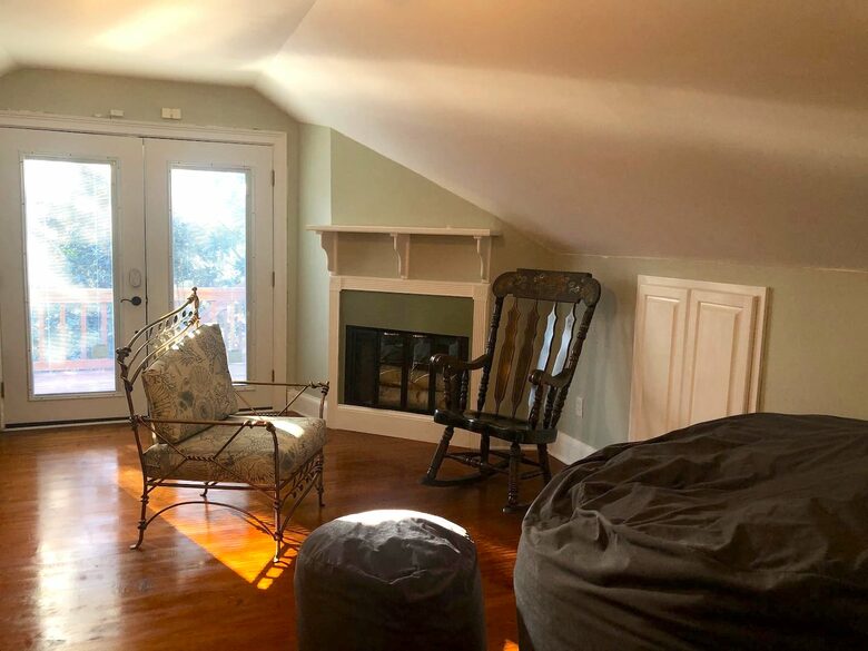 Luxurious Lake Lanier Compound - Flowery Branch, Georgia