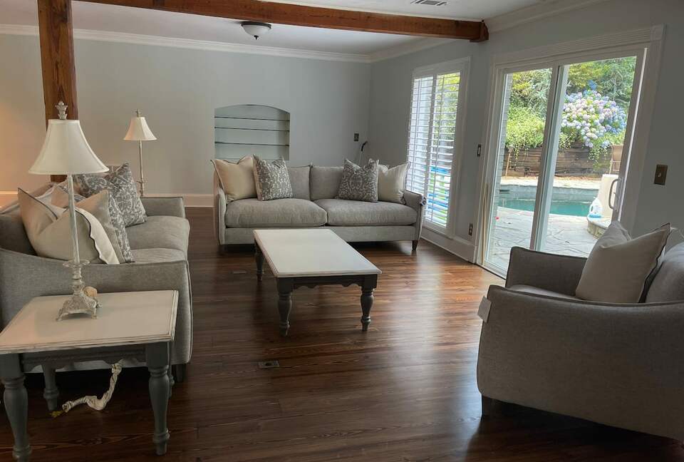 Luxurious Lake Lanier Compound - Flowery Branch, Georgia