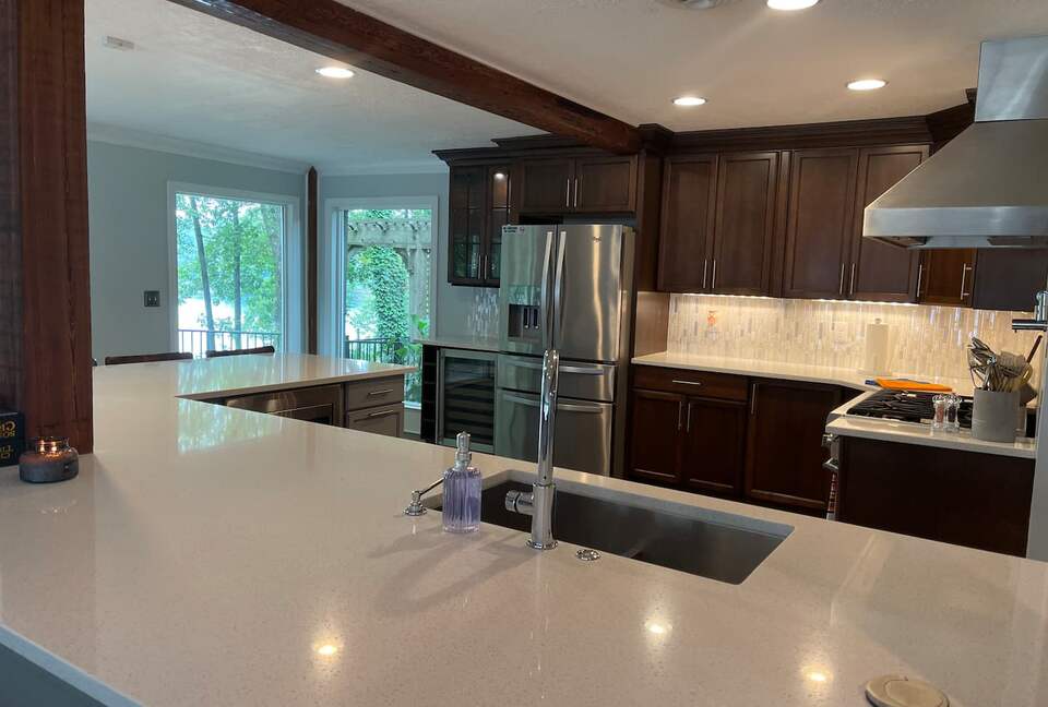 Luxurious Lake Lanier Compound - Flowery Branch, Georgia