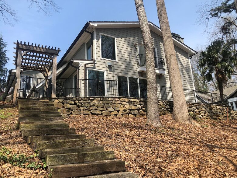 Luxurious Lake Lanier Compound - Flowery Branch, Georgia