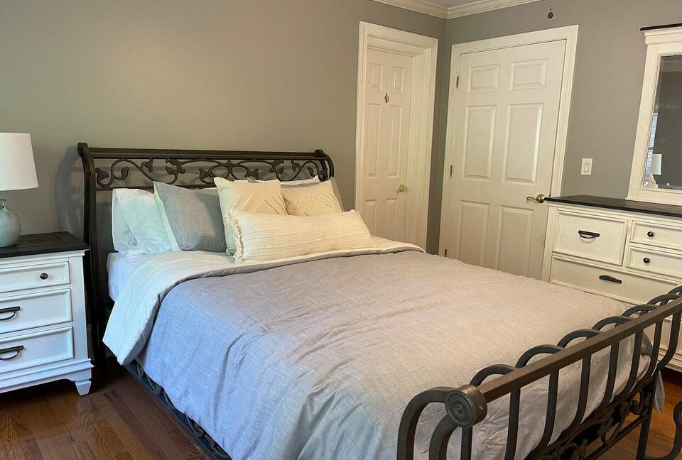 Luxurious Lake Lanier Compound - Flowery Branch, Georgia