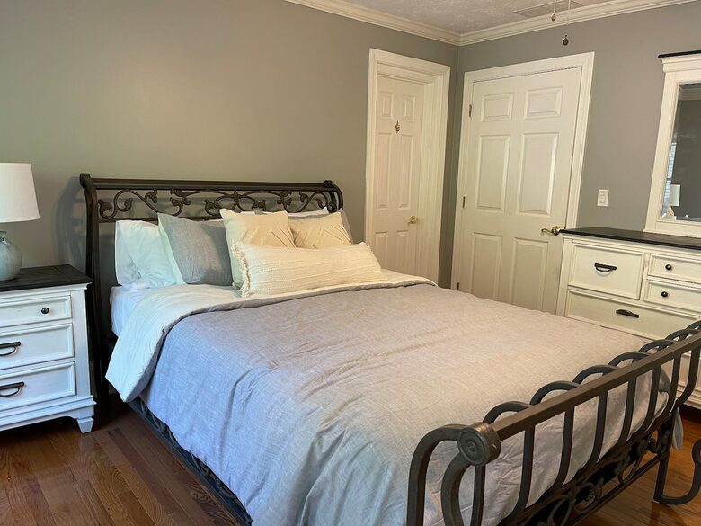 Luxurious Lake Lanier Compound - Flowery Branch, Georgia