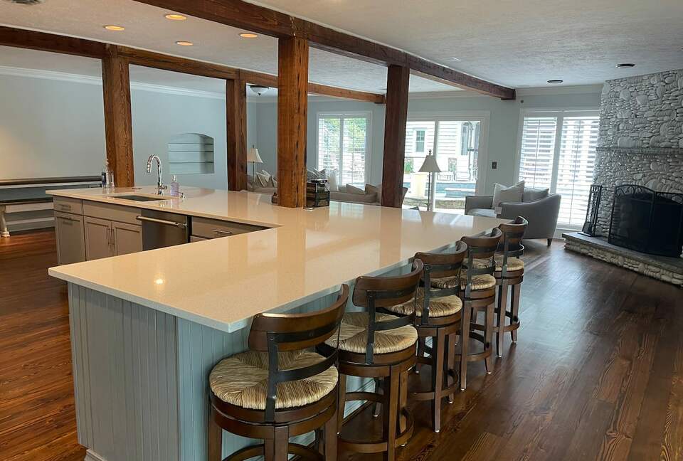 Luxurious Lake Lanier Compound - Flowery Branch, Georgia