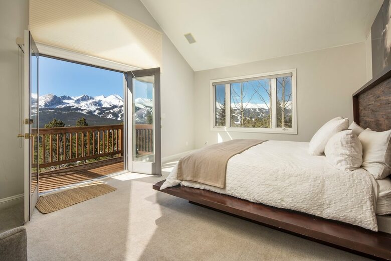 Breathtaking Mountain View Chalet - Breckenridge, Colorado