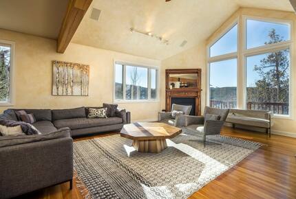 Breathtaking Mountain View Chalet - Breckenridge, Colorado