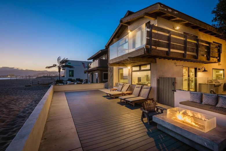 Ventura Designer Beach House on the Sand - Ventura, California