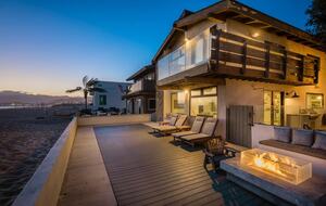 Ventura Designer Beach House on the Sand - Ventura, California