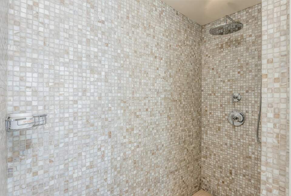 Ventura Designer Beach House on the Sand - Ventura, California