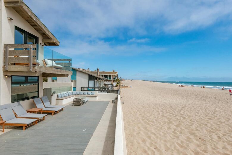 Ventura Designer Beach House on the Sand - Ventura, California