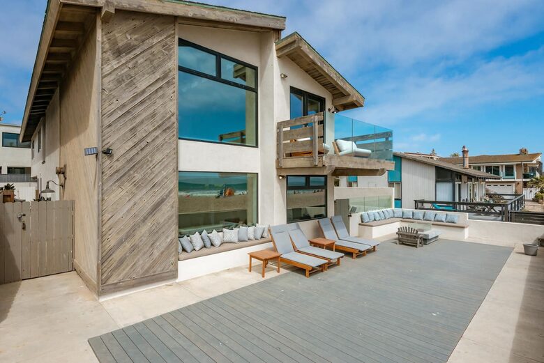 Ventura Designer Beach House on the Sand - Ventura, California