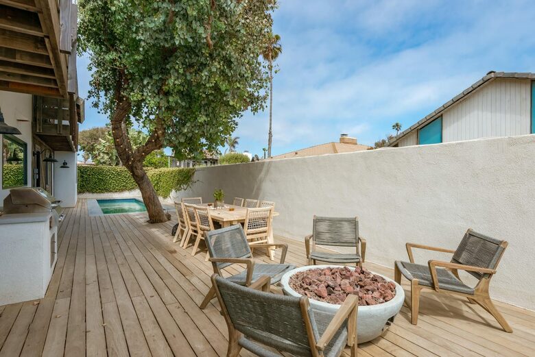 Ventura Designer Beach House on the Sand - Ventura, California