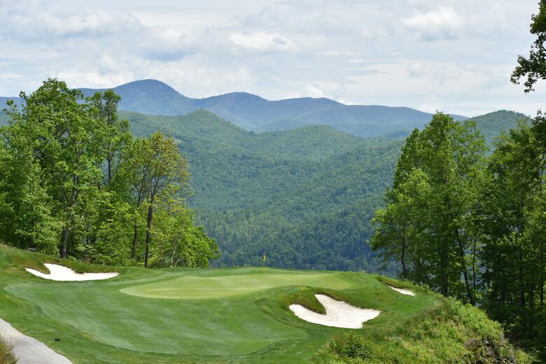 Carolina in My Mind: Lakefront Mountain Paradise - Tuckasegee, North Carolina