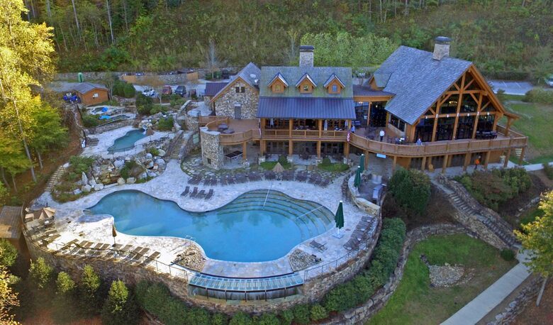 Walk to Lake Club Amenities within 100 Yards of Our Cottage