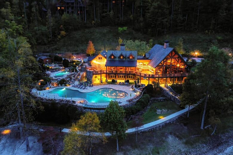 Walk to Lake Club Amenities within 100 Yards of Our Cottage