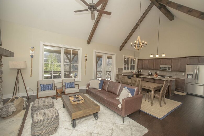 Saddle Notch Villa #9 - Bear Lake Reserve - Tuckasegee, North Carolina