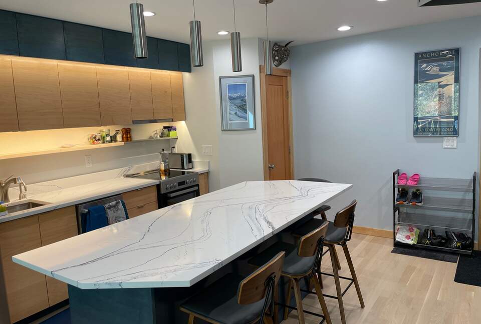 El Skondo Slope-Side Residence — Ski-in/Ski-out! - Girdwood, Alaska