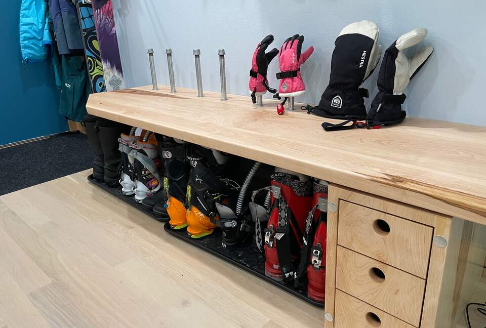 El Skondo Slope-Side Residence — Ski-in/Ski-out! - Girdwood, Alaska