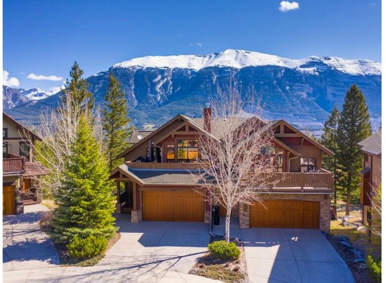 Rocky Mountain Gem - perfect for families! - Canmore, Canada