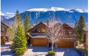 Rocky Mountain Gem - perfect for families! - Canmore, Canada