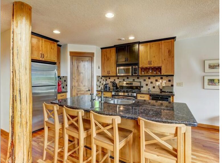 Rocky Mountain Gem - perfect for families! - Canmore, Canada