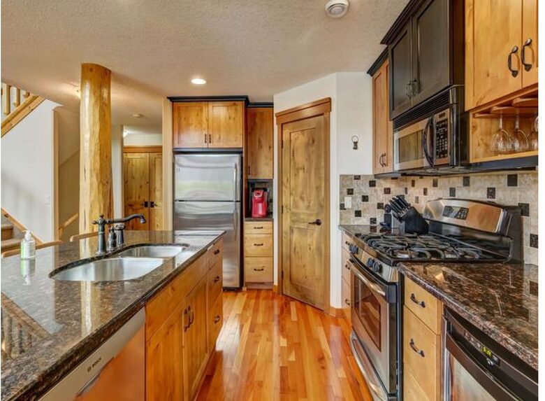 Rocky Mountain Gem - perfect for families! - Canmore, Canada