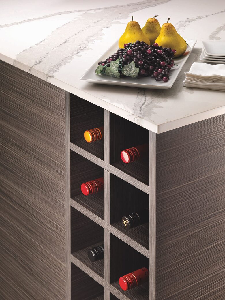 Luxury Lakefront Kelowna Condo - Kelowna, Canada