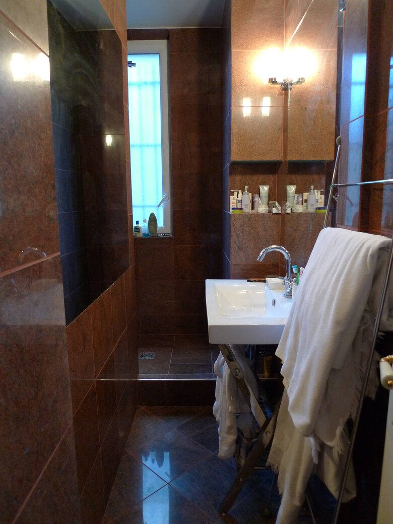 Saxe-Breteuil, Paris 7th - Paris, France