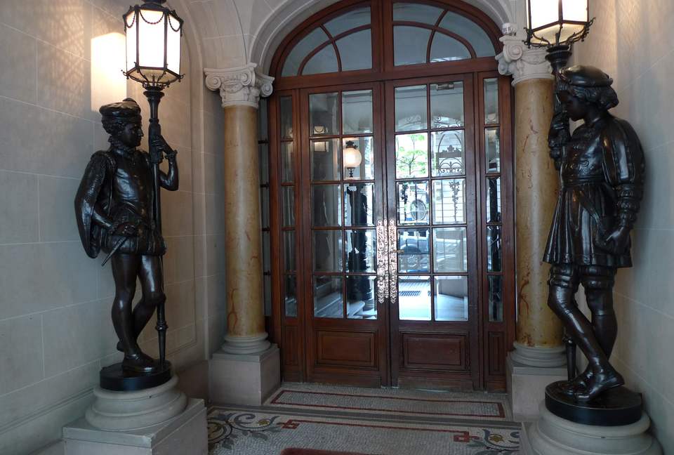 Saxe-Breteuil, Paris 7th - Paris, France