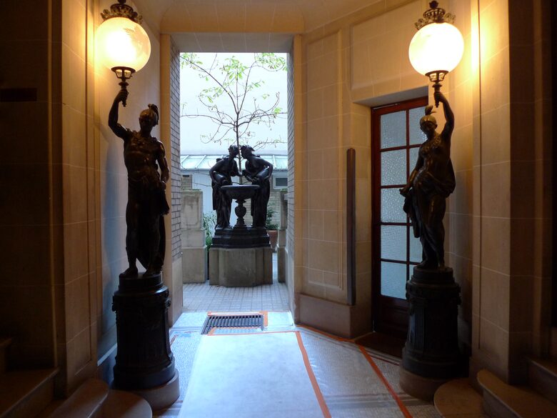 Saxe-Breteuil, Paris 7th - Paris, France